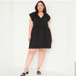 Old Navy Plus Size V-Neck Flutter Sleeve Dress In Black